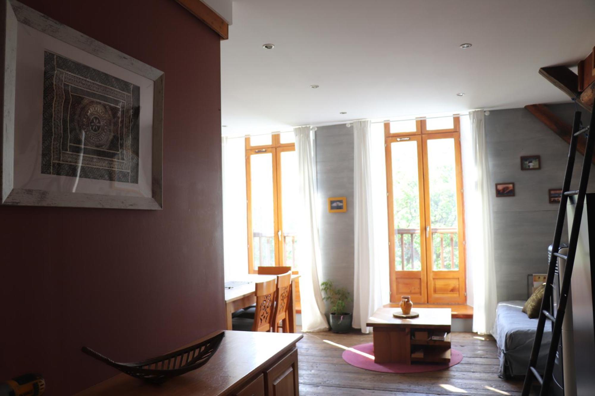 Appartement Dans Une Maison De Pays ブリアンソン エクステリア 写真