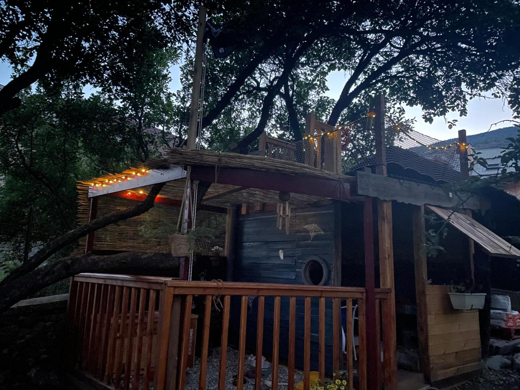 Appartement Dans Une Maison De Pays ブリアンソン エクステリア 写真